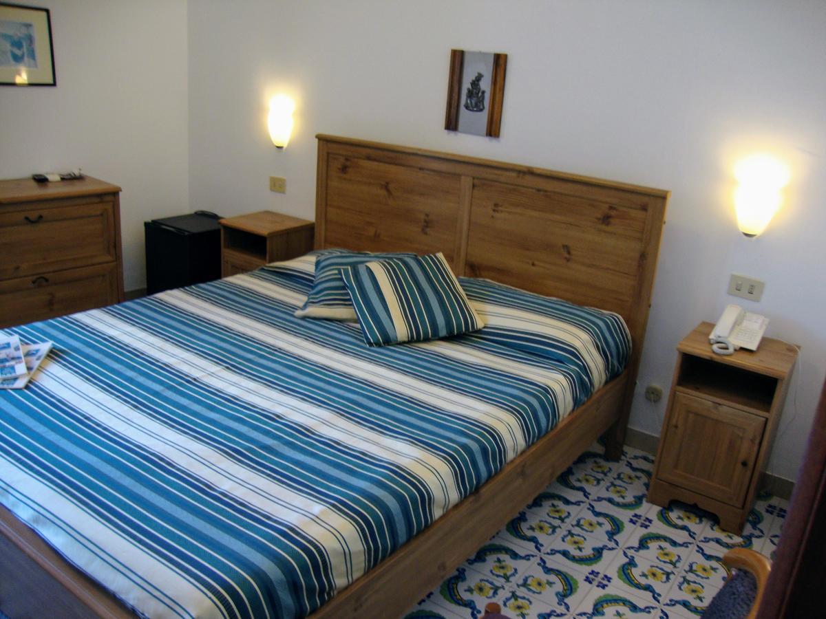 Hotel Conte - S. Angelo Bay Serrara Fontana Luaran gambar